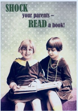 Zwei Kinder beim lesen